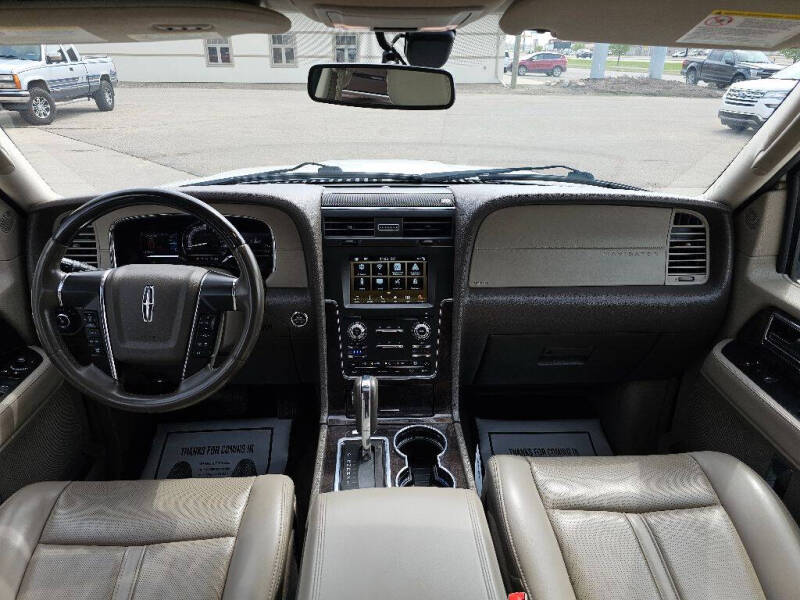 2017 Lincoln Navigator Select