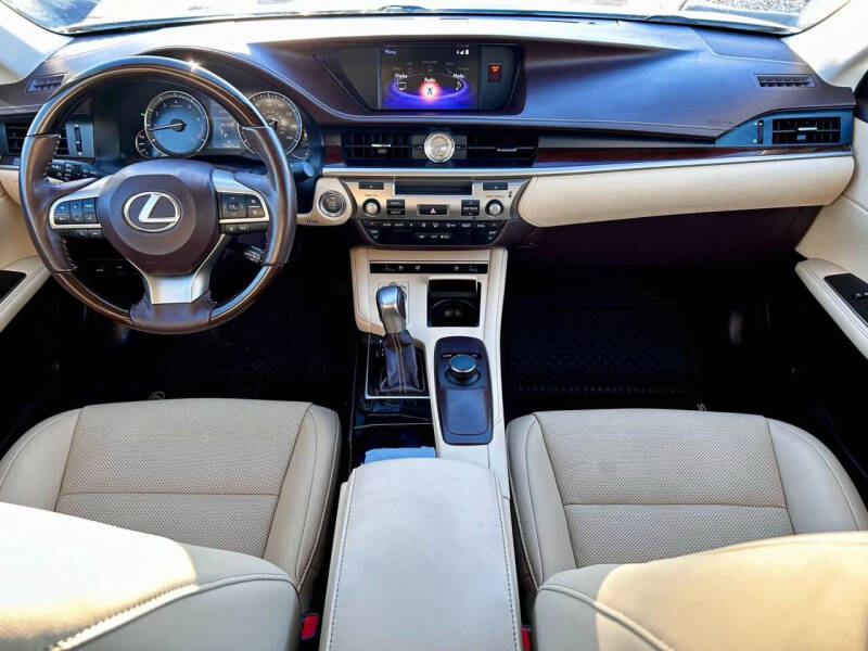 2017 Lexus ES 350