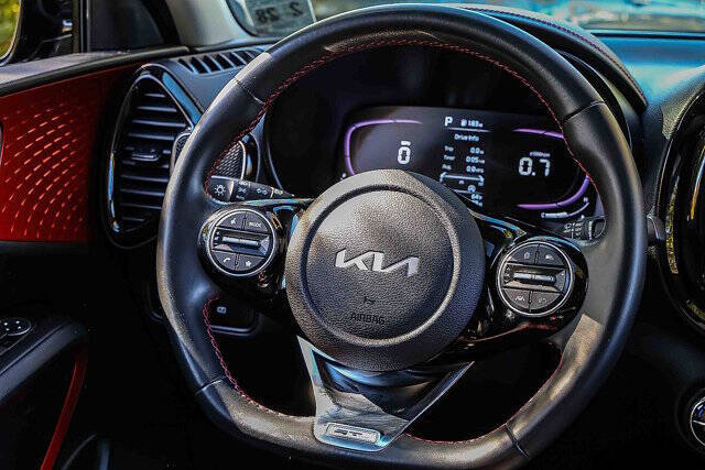 2023 Kia Soul GT-Line