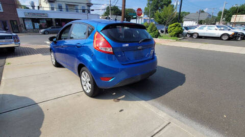 2011 Ford Fiesta SE