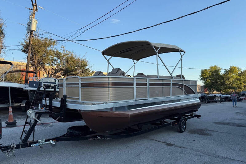 2020 Bennington 21 SF