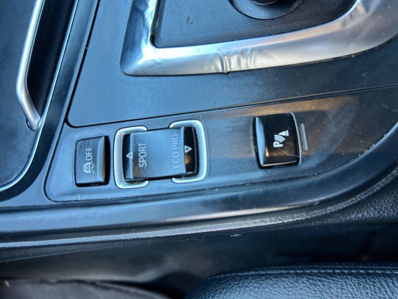 2018 BMW 3 Series 320i