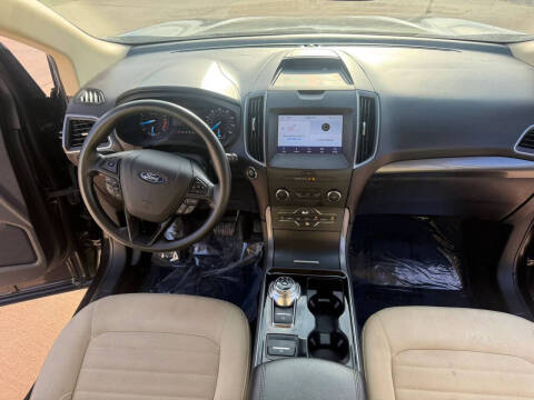 2020 Ford Edge SE