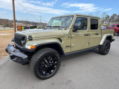 2025 Jeep Gladiator NightHawk
