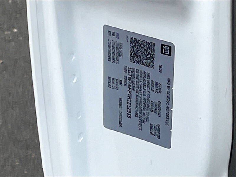 2024 GMC Savana 2500