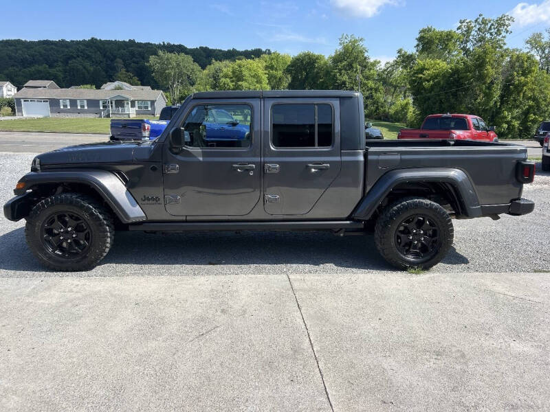 2021 Jeep Gladiator Willys