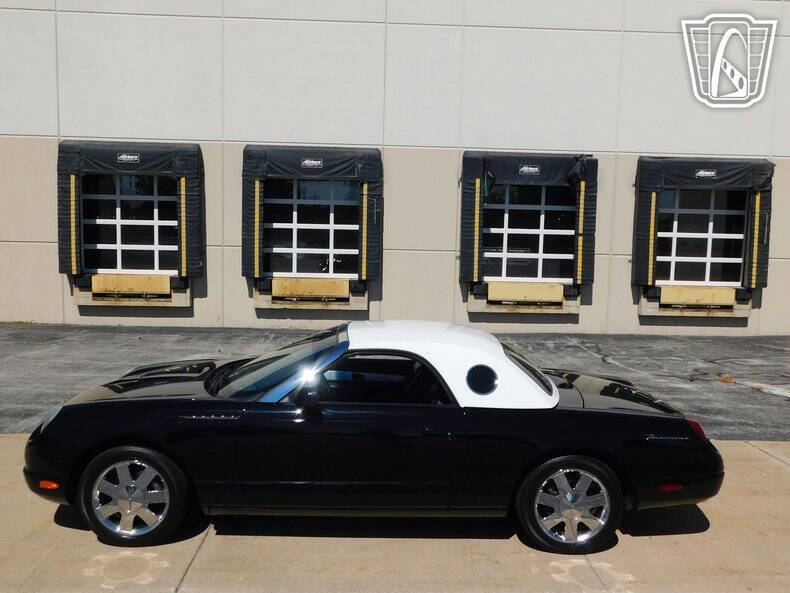 2002 Ford Thunderbird Deluxe