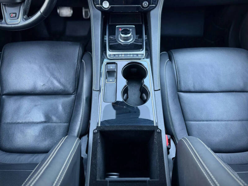 2017 Jaguar F-PACE S