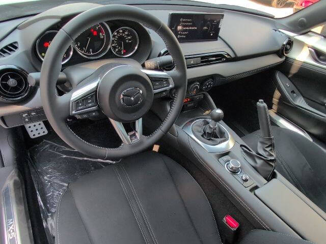 2025 Mazda MX-5 Miata Club