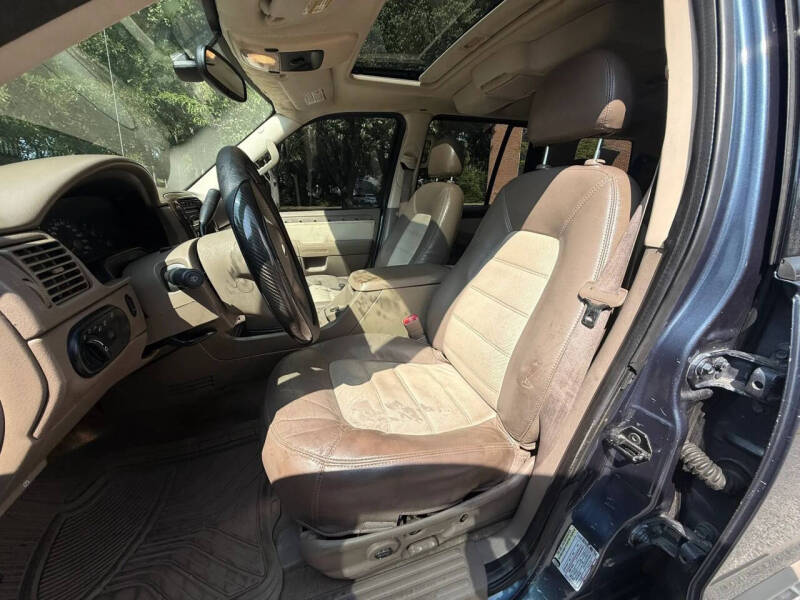 2005 Ford Explorer Eddie Bauer