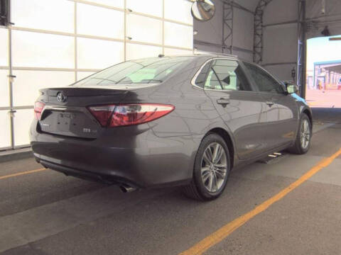 2016 Toyota Camry Hybrid SE