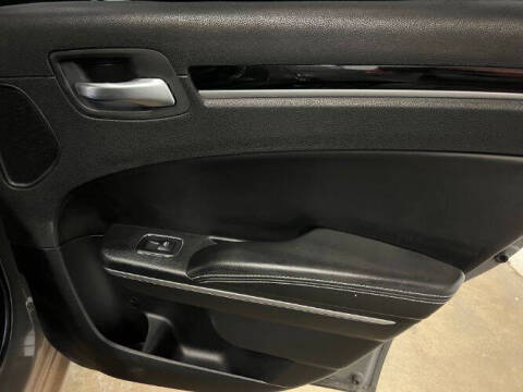 2017 Chrysler 300