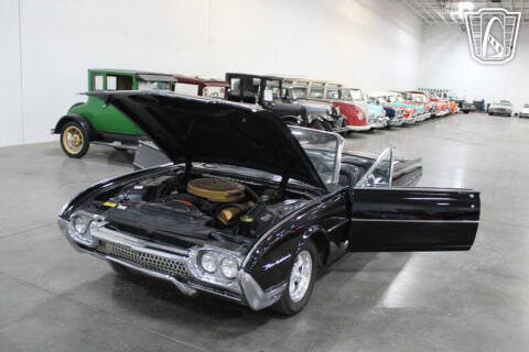 1962 Ford Thunderbird