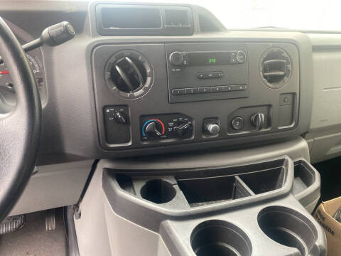 2011 Ford E-Series E-350 SD