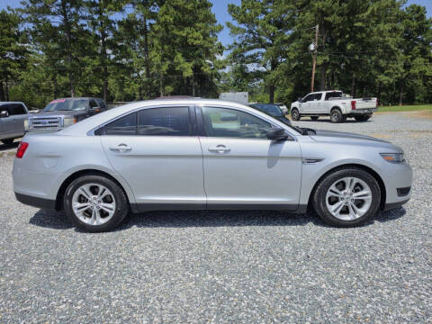 2016 Ford Taurus SE