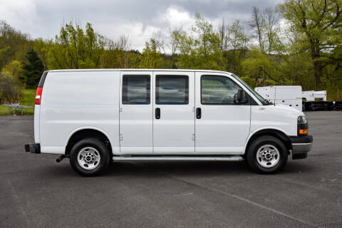 2024 GMC Savana 2500