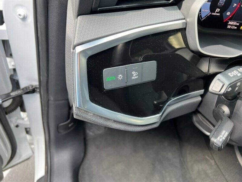 2023 Audi Q3 quattro S line Premium 45 TFSI