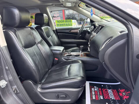 2017 Nissan Pathfinder Platinum