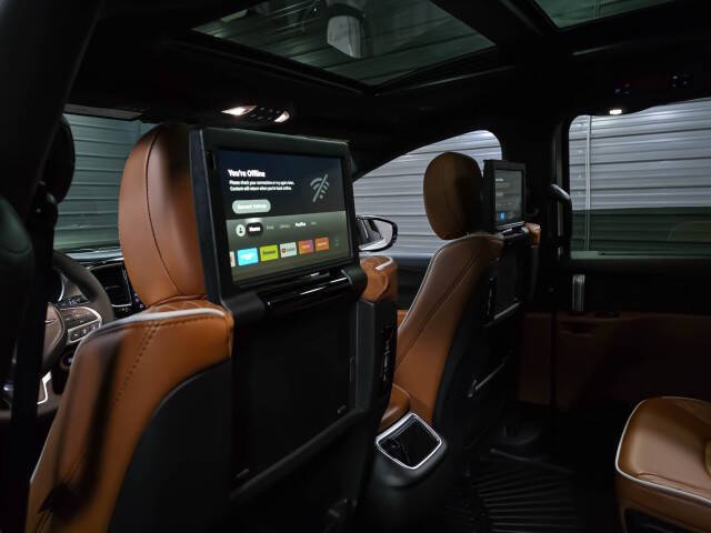 2025 Chrysler Pacifica Plug-In Hybrid Pinnacle