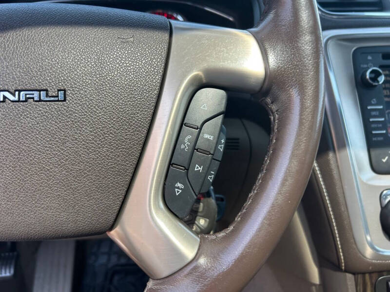 2016 GMC Acadia Denali