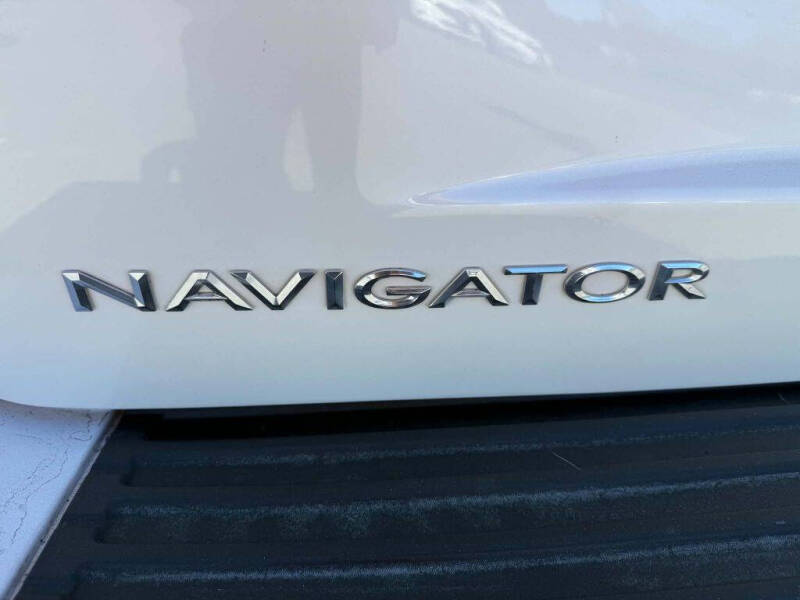 2016 Lincoln Navigator Select