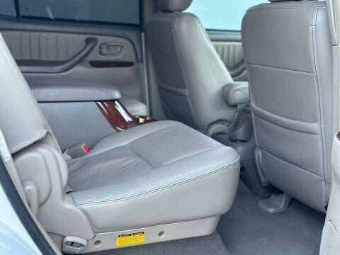 2005 Toyota Sequoia Limited