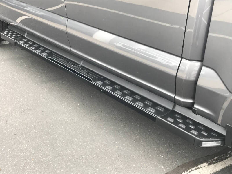 2022 Ford F-150 Lightning Lariat