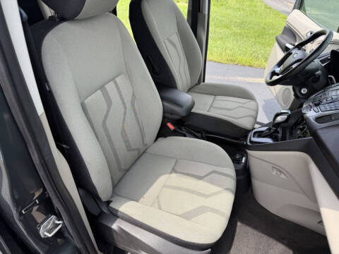 2017 Ford Transit Connect XLT