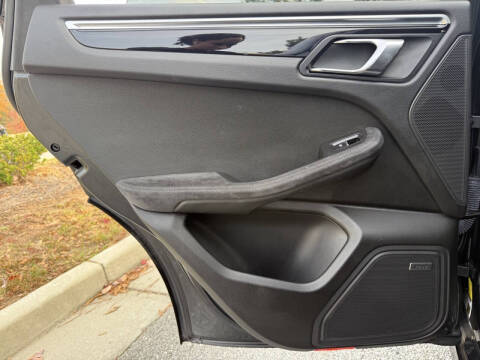 2017 Porsche Macan GTS