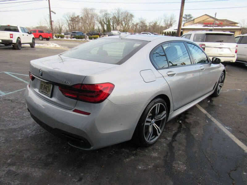 2019 BMW 7 Series 740i