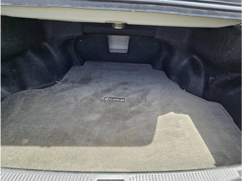 2004 Lexus ES 330