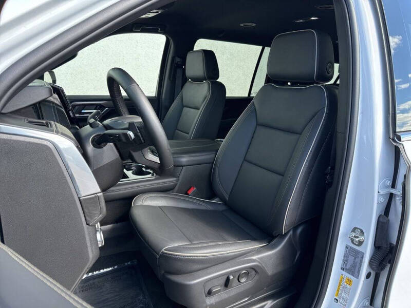 2025 GMC Yukon XL Elevation
