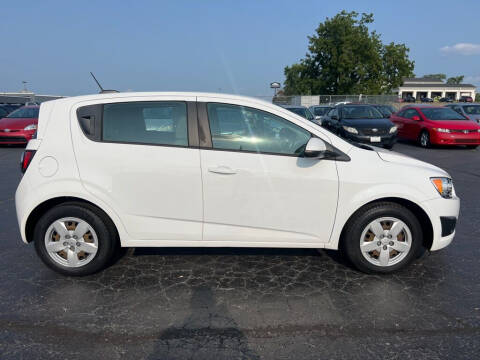 2016 Chevrolet Sonic LS Auto