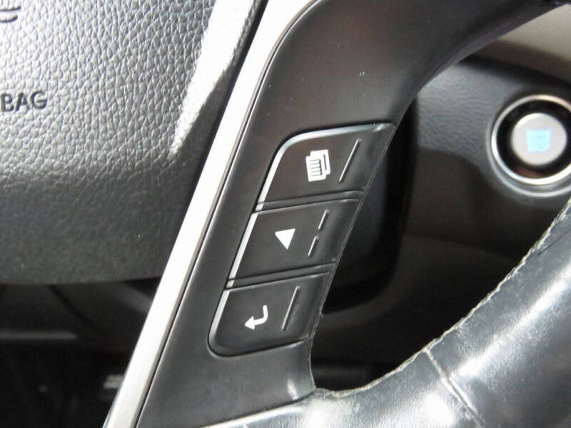 2017 Hyundai Santa Fe Limited Ultimate