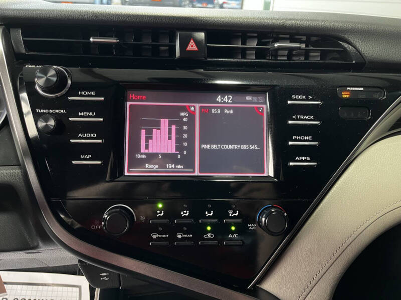 2019 Toyota Camry LE