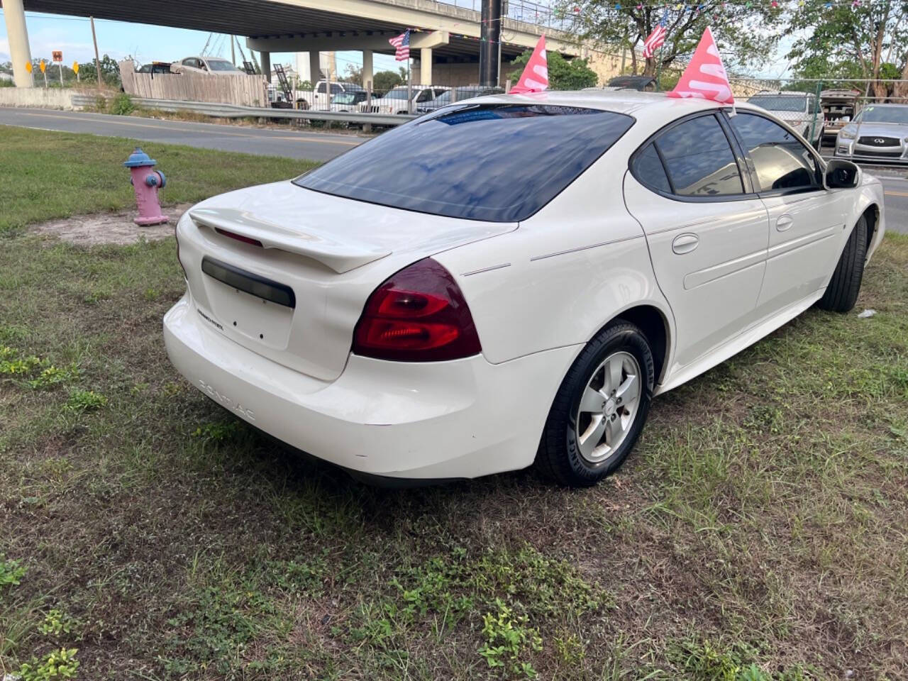 2007 Pontiac Grand Prix for sale at Rose Automotive Solutions in Ocala, FL