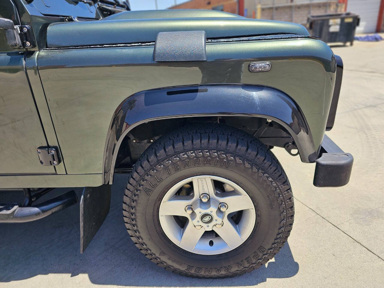 1990 Land Rover Defender 12