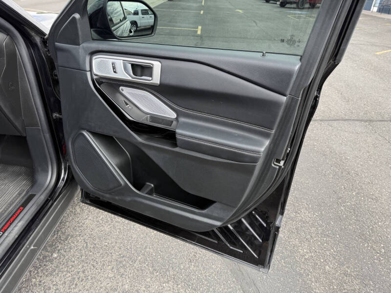 2023 Ford Explorer ST