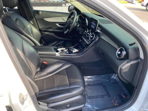 2016 Mercedes-Benz C-Class