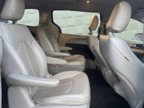 2021 Chrysler Pacifica Hybrid Touring L