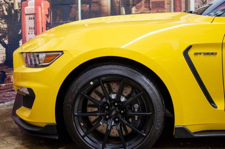 2016 Ford Mustang