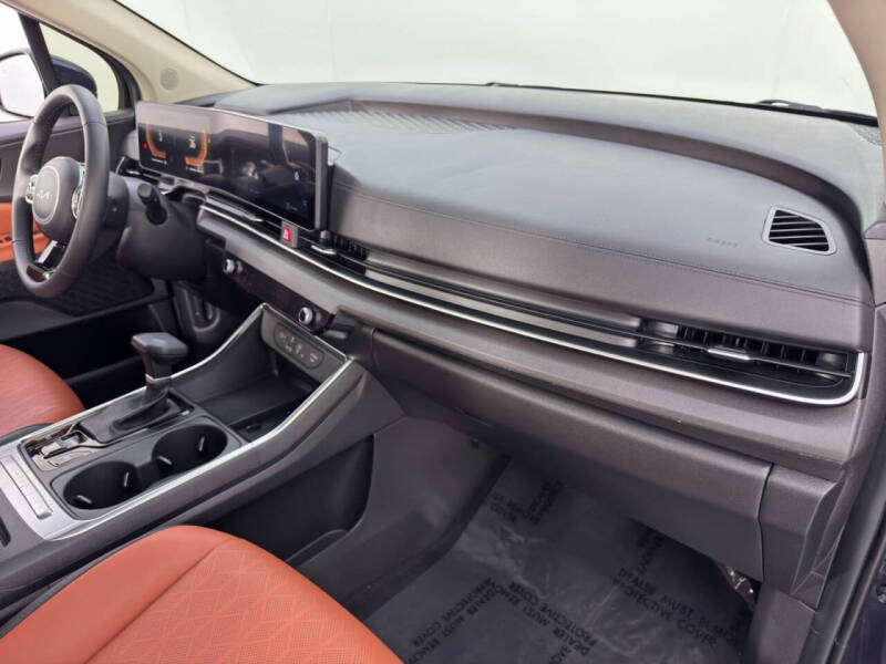 2025 Kia Carnival EX