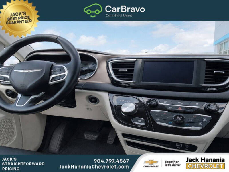 2019 Chrysler Pacifica Touring L