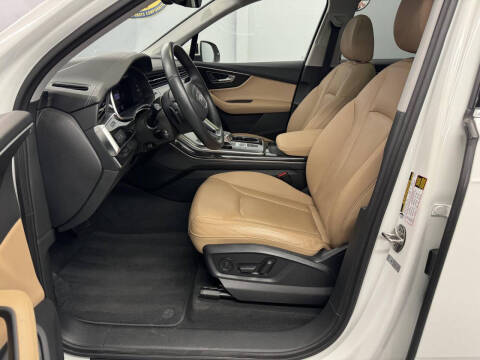 2023 Audi Q7 quattro Premium Plus 55 TFSI