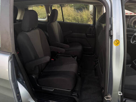 2012 Mazda MAZDA5 Sport