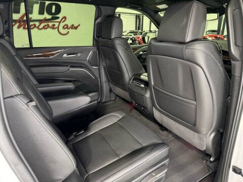 2024 Cadillac Escalade ESV Luxury