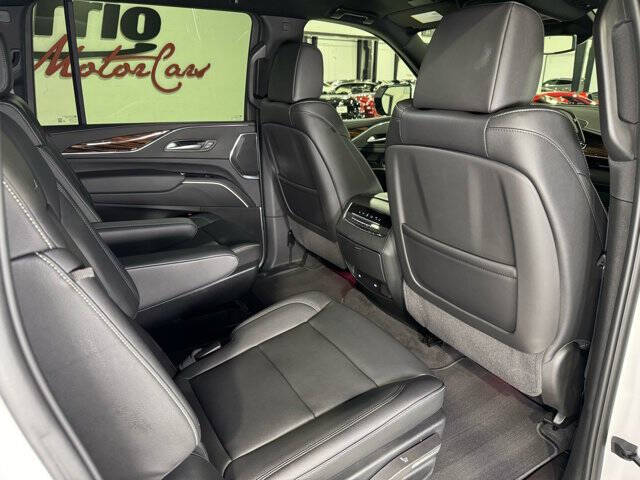 2024 Cadillac Escalade ESV Luxury