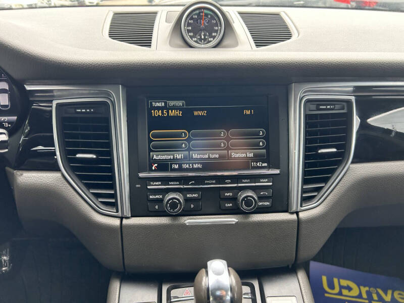 2015 Porsche Macan S