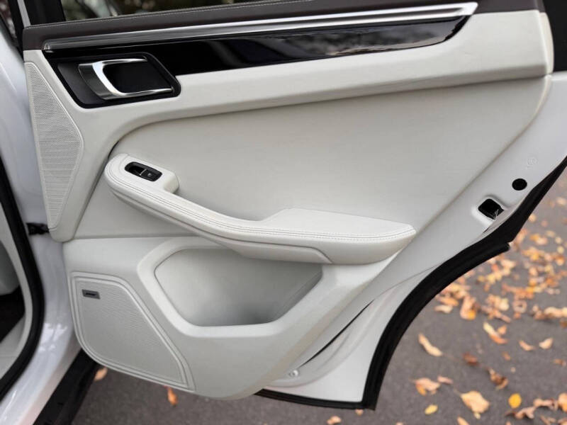 2017 Porsche Macan S