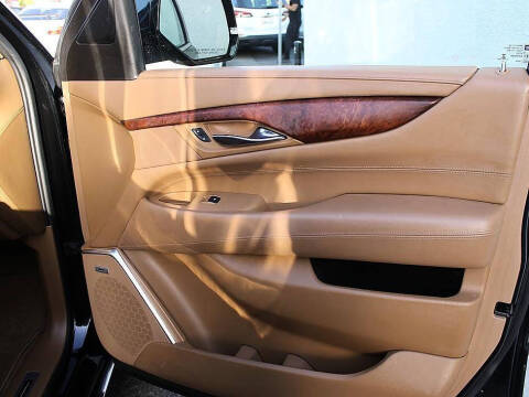 2016 Cadillac Escalade Platinum